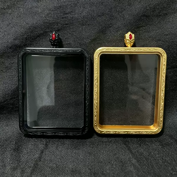 Double-sided embossed dragon Buddha amulet pendant, titanium steel pendant jewelry, gold-plated thangka box, empty box wholesale