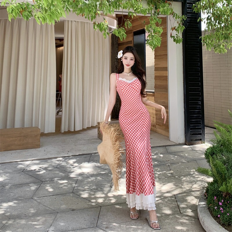 Windsor Garden Design Red Plaid Suspender Dress Three-Layer Fishtail Skirt Dress in Knitted Fabric