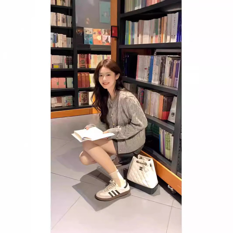 圆领麻花毛衣外套女2025秋冬新款百搭减龄显瘦短款复古洋气针织衫|undefined