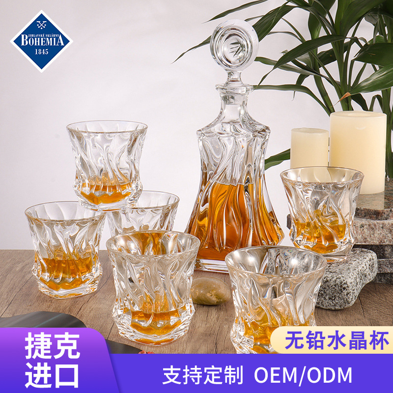 Juego de vasos de whisky de cristal importado de la República Checa, diseño retro tallado, estilo de lujo ligero, para bar en casa, venta al por mayor de artículos para vino.