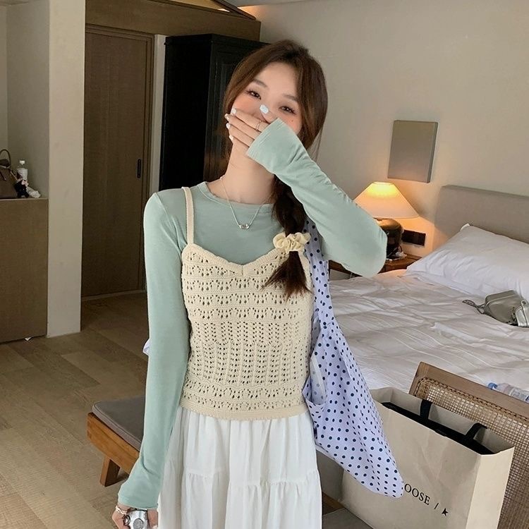 Retro summer knitted vest