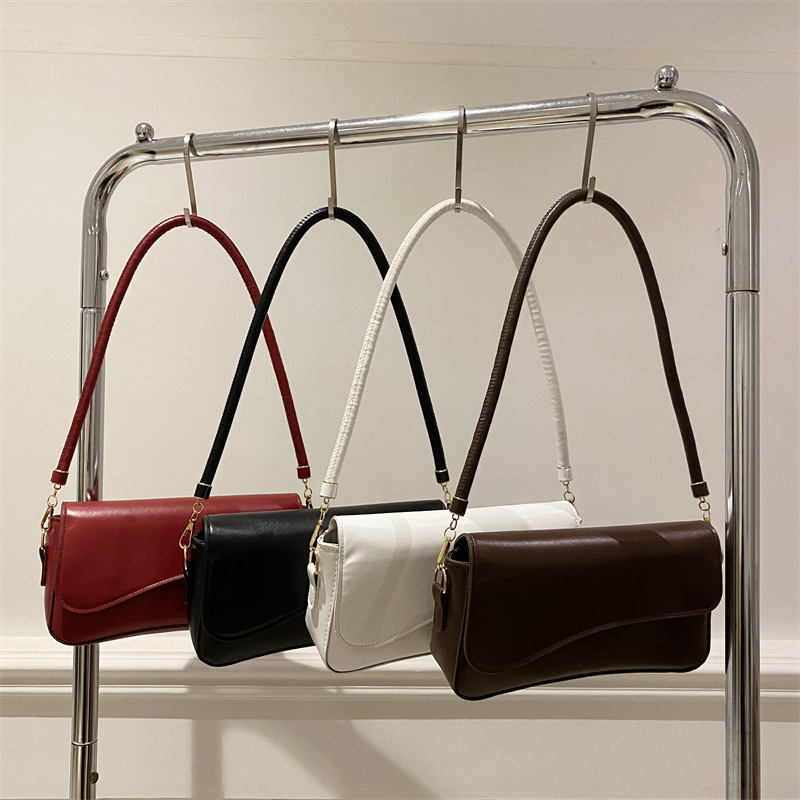 2025 nueva moda con hebilla magnética, bolso cuadrado pequeño, bolso de hombro de textura literaria de moda, bolso de mensajero de moda minimal