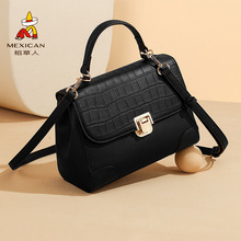 �����˽������а�����Ƥ��ɫб���Ů������ͨ�ڰ�С���ٴ������