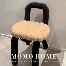 ������y̨���Ҹ��������������e�λ��y�ʔ[�����p��Ů���