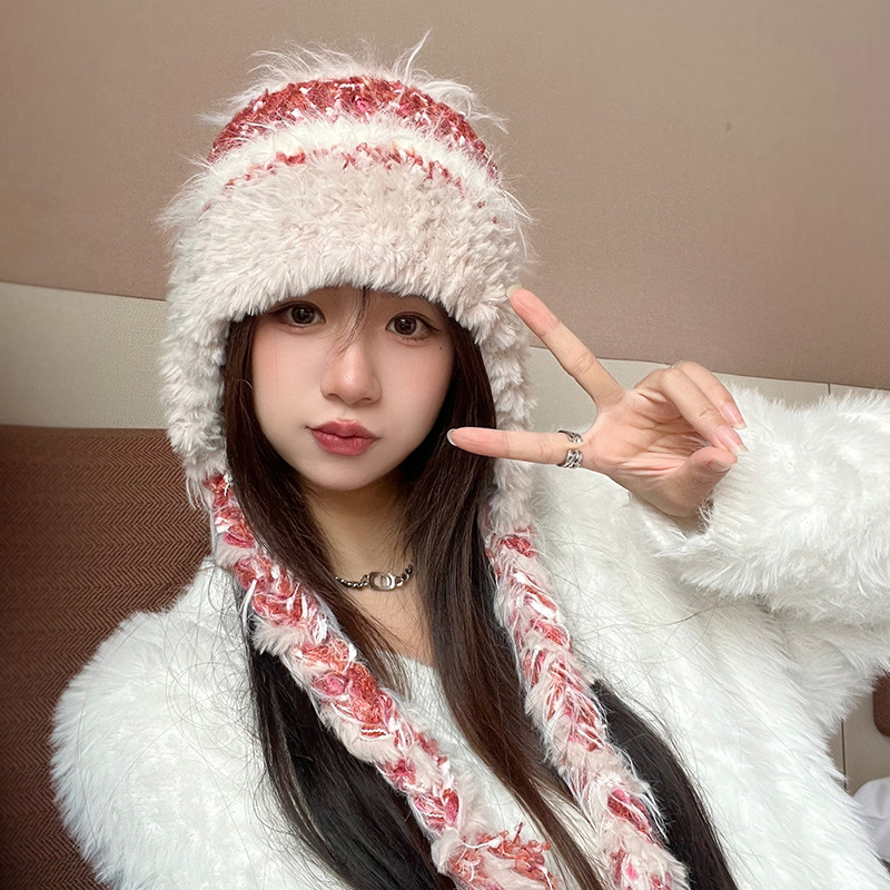 Sombrero de peluche de correa larga, sombrero de lana de invierno, sombrero de protección de orejas, sombrero Lei Feng, sombrero de punto caliente para mujeres