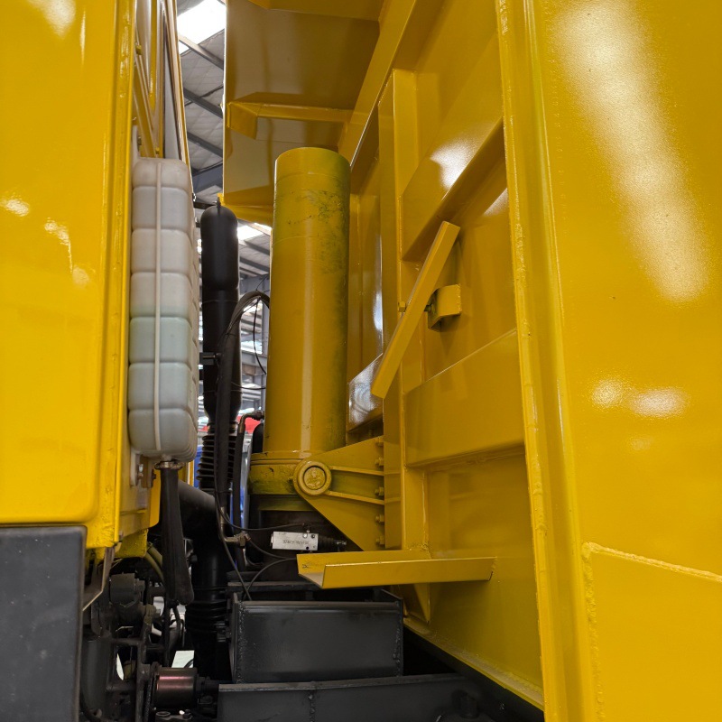 Direct export to Africa of used rear eight-wheel dump trucks for soil and construction transport, HOWO 371 horsepower dump truck
