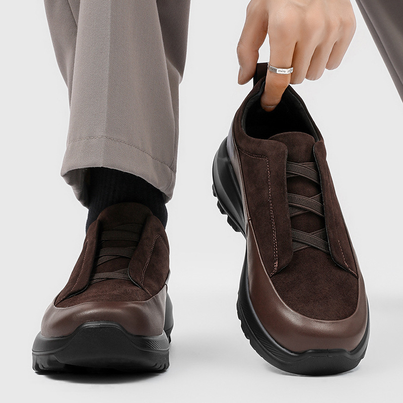 2026 Autumn New Walking Shoes Versatile Soft Sole Simple Commuting Shoes Trendy Minimalist Design Lightweight Sports Shoes