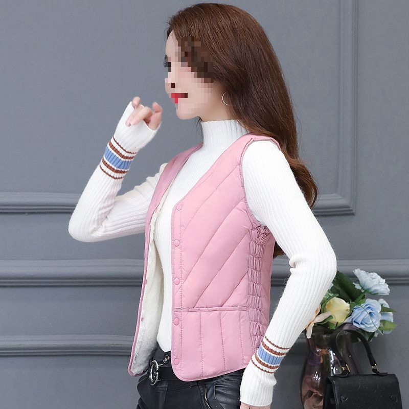 秋冬季加厚加绒马甲女新款保暖羽绒棉背心轻薄短款贴身羊羔绒坎肩