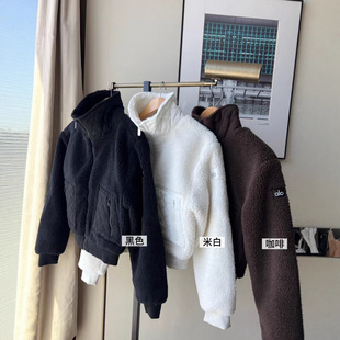 Jisooͬ��alo���ë�q���I������׶̿�Ӻ�ů���e�޷����A��