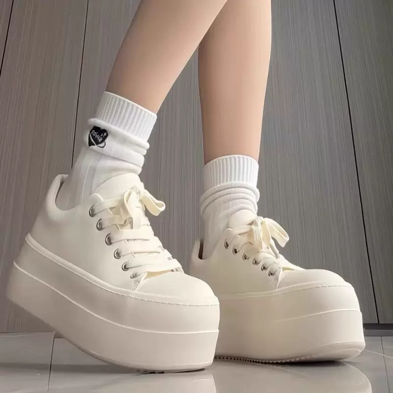 运动小白鞋女2025春季新款厚底丑萌大头面包鞋小个子增高休闲板鞋