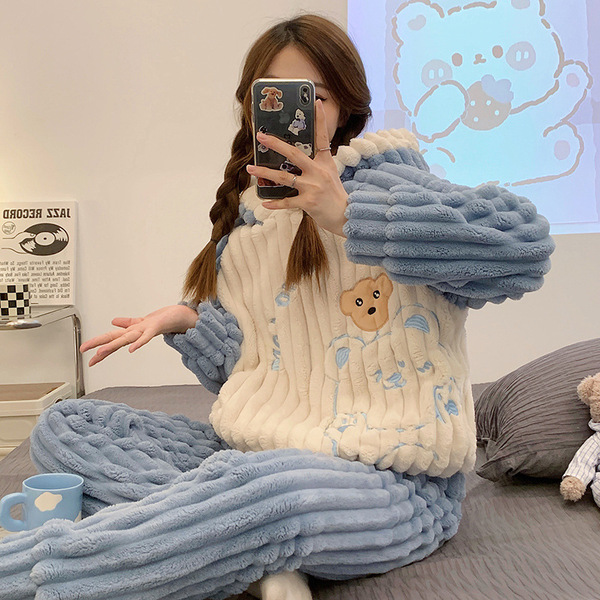 Winter flannel cartoon pijama