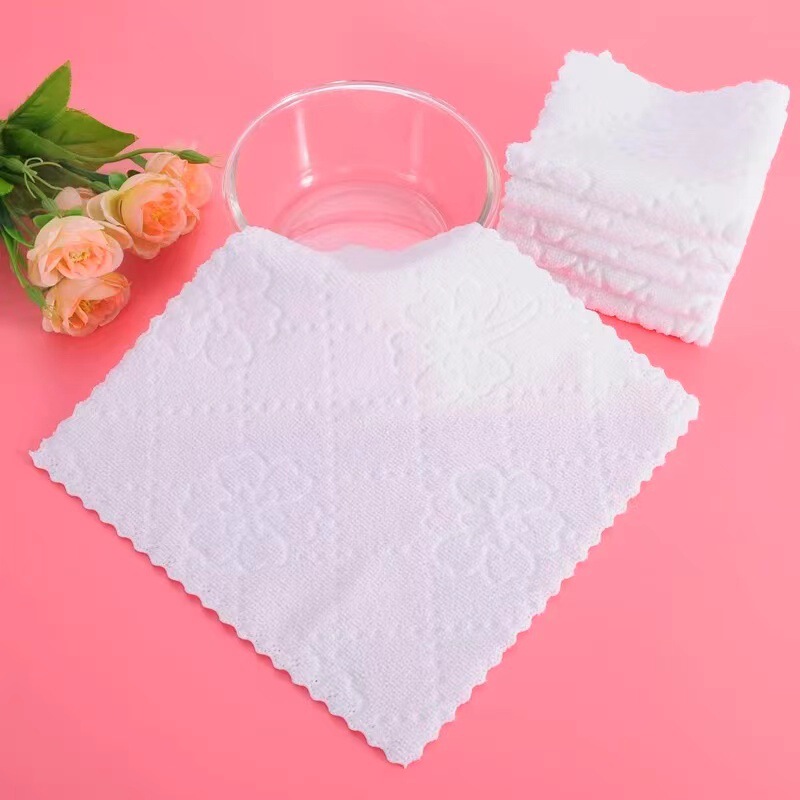 Disposable small towels for hotel restaurants, hotel bars, KTV, hand wiping, beauty, makeup removal, thick absorbent cloths Disposable small towels for hotel restaurants, hotel bars, KTV, hand wiping, beauty, makeup removal, thick absorbent cloths