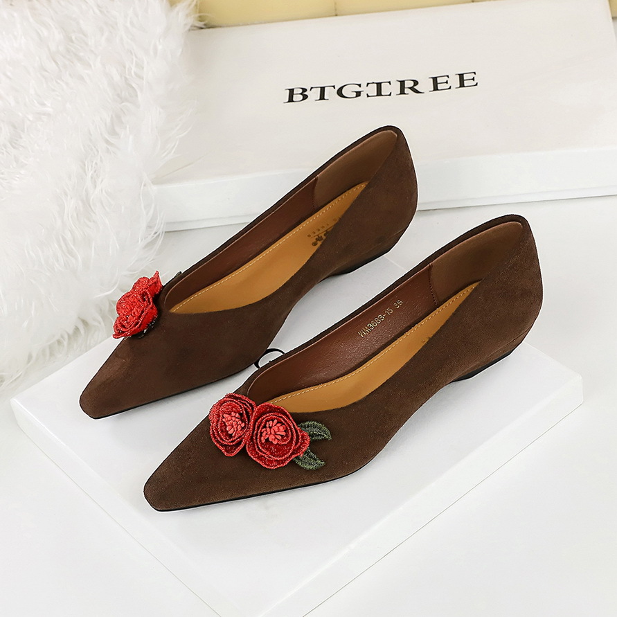 3683-H85 Chinese Style Niche Shallow Mouth Single For Women Pointed Toe Suede Women's Wedge Flower Comfortable Low Heel_vogvips.com