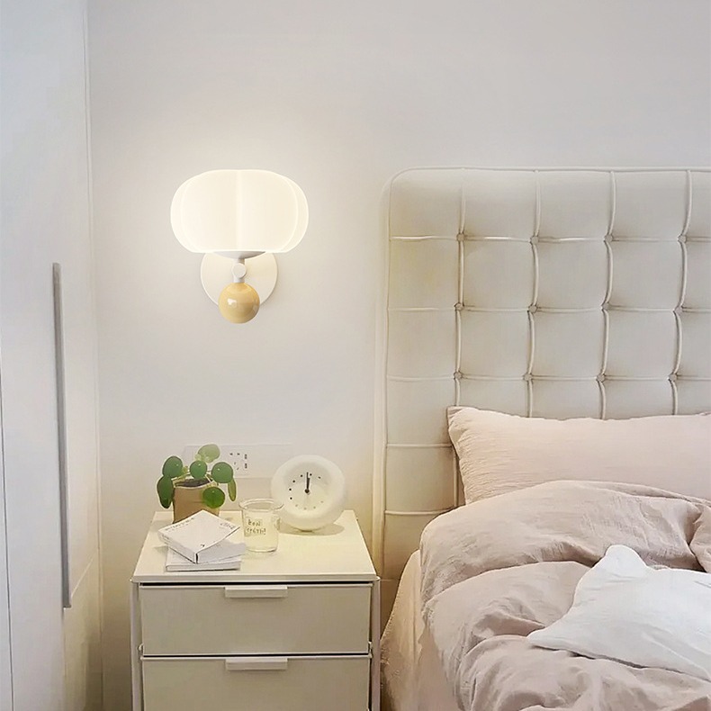 lámpara de pared de viento crema lámpara de cabezal de cama nórdica cálida calabaza lámpara de habitación infantil sala de estar TV fondo pared pequeño candelabro