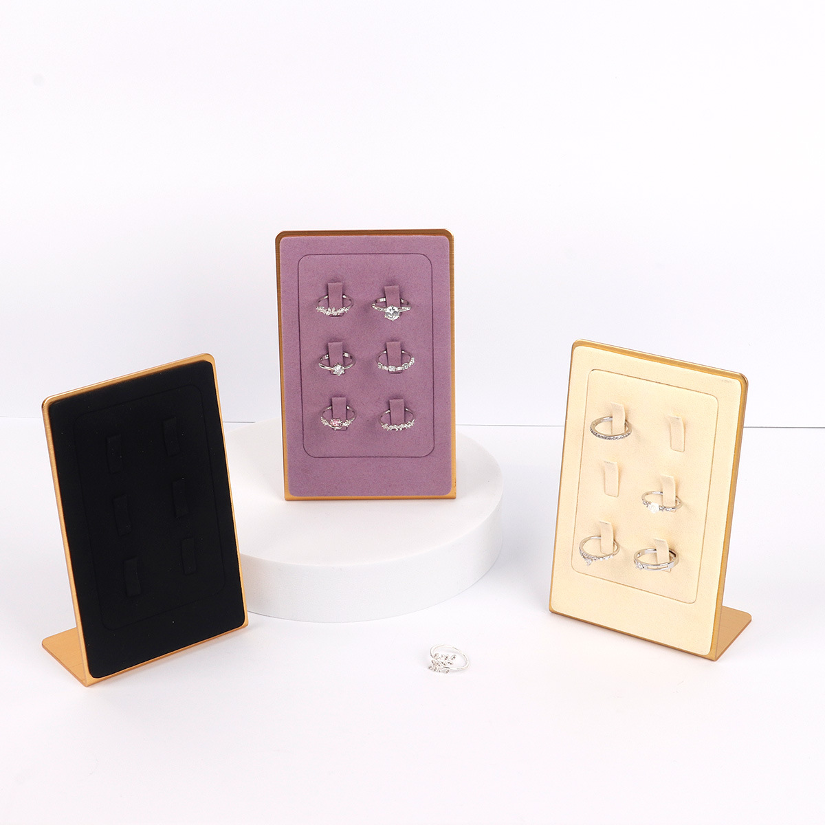 ��ָչʾ�ܽ����������������鱦��Ʒ���е���ins����������L��