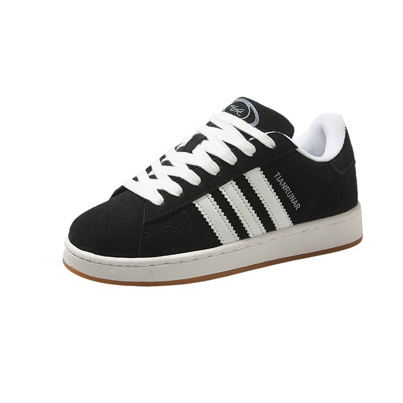 Zapatos blancos pequeños de nicho originales para mujer 2024 primavera y otoño estilo caliente plataforma ligera zapatos deportivos casuales zapatos de pan planos