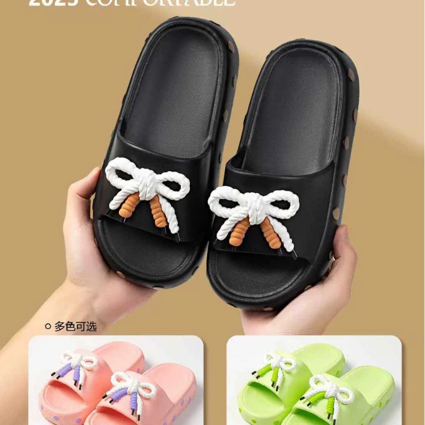 Тапочки женские наружные носить домашнюю ванну противоскользящие летние новые милые холодные тапочки на толстой подошве супер мягкие мультяшные модные буксиры