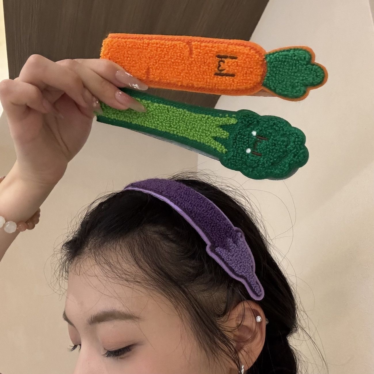 Simulated vegetable bangs stickers for sweet girls, cartoon funny hair stickers, seamless magic stickers for girls, face-washing hair accessories