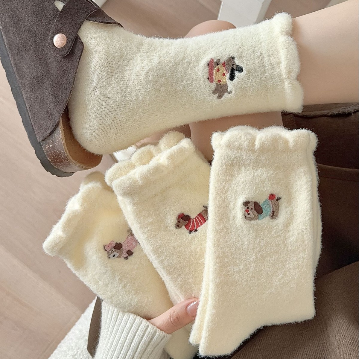 cute cute sausage dog embroidered socks autumn and winter soft thickened fleece-lined warm australian velvet bunching socks children