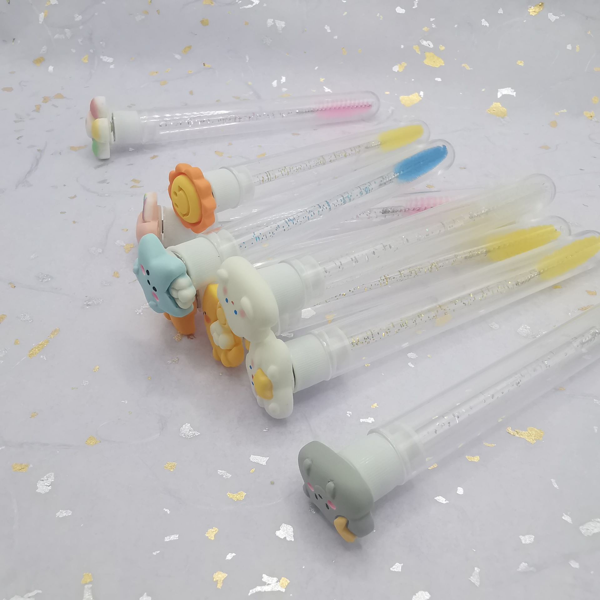 Eyelash Brush Image 3