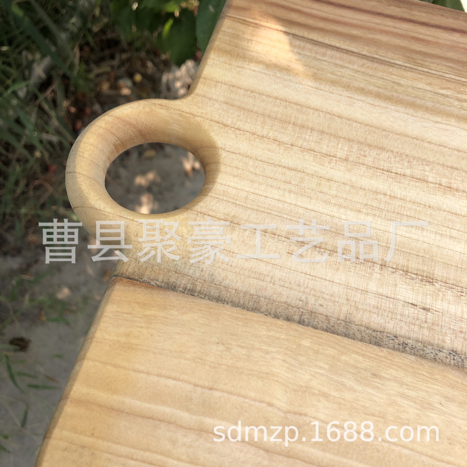 [Spot] camphor wood cutting board solid wood cutting board large kitchen household cutting board outdoor wooden cutting board