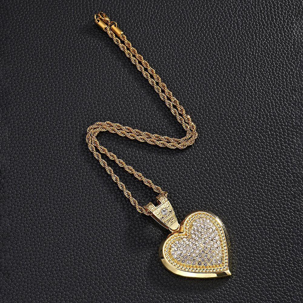 Hip-hop nuevos productos ins viento amor colgante hip-hop frío viento diamantes transfronterizos accesorios collar de hombre joyas al por mayor