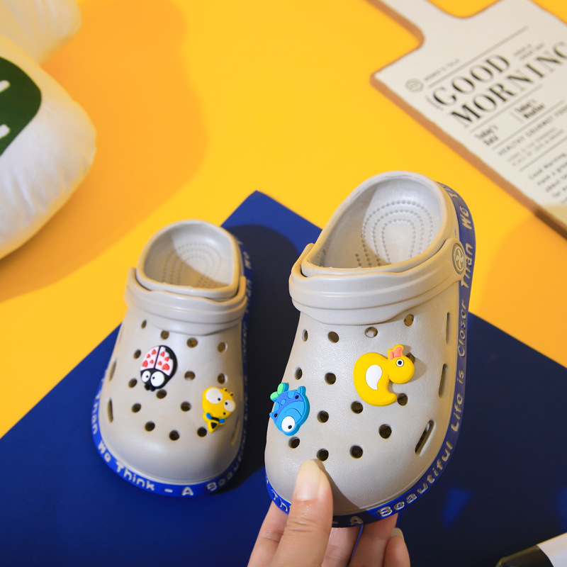 Children's Sandals and Slippers Girls' Summer Small and Medium-sized Children's Baby's Indoor Soft Bottom Non-slip Cartoon Little Boy's Baotou Hole Shoes