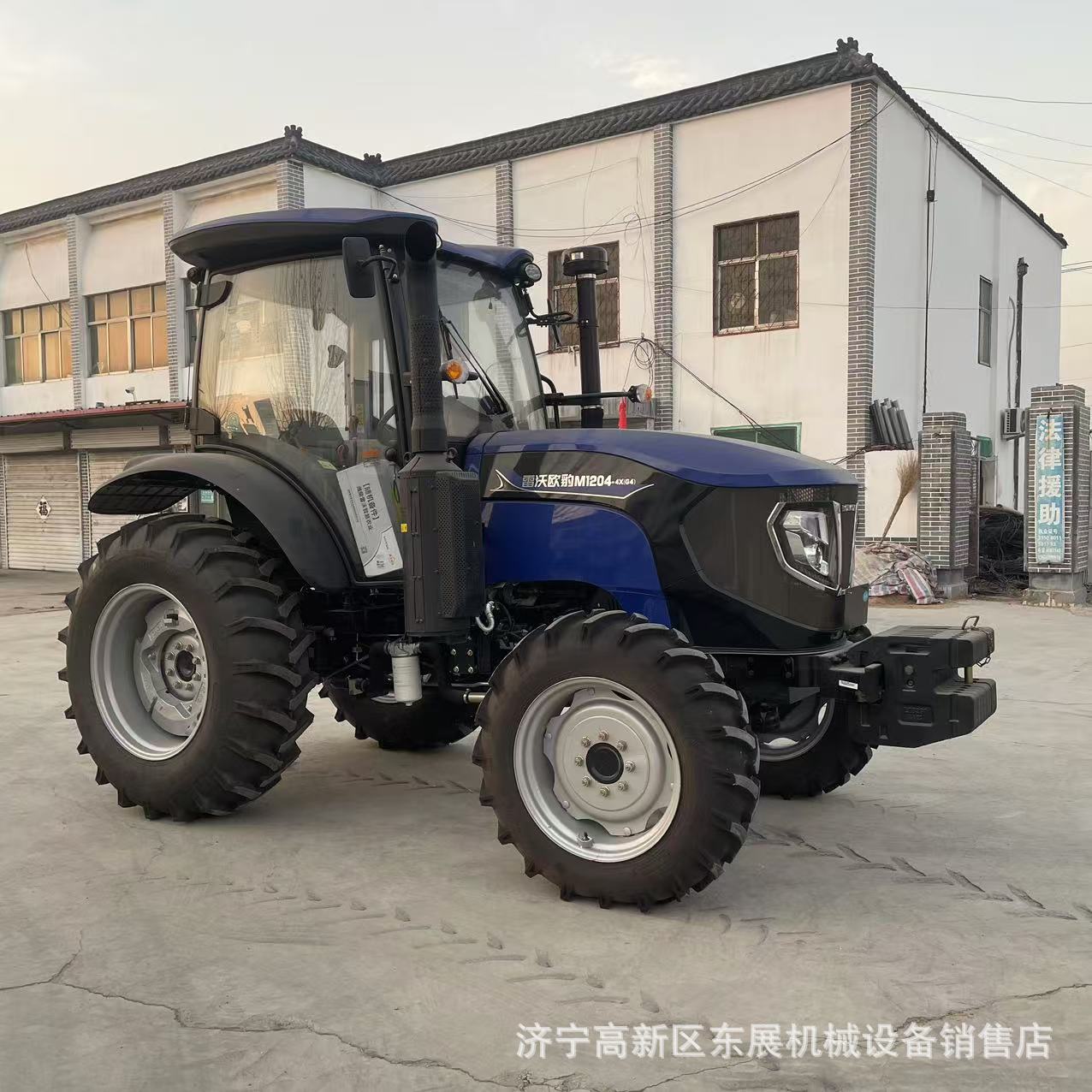 跨境供应雷沃四驱拖拉机 秋收耕整多缸四轮1204拖拉机 出口品质