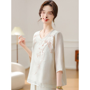 Mom's Summer Embroidered New Chinese Style 2025 New Middle-Aged and Elderly Women's Fashionable Short-Sleeved Tops and Stylish Large Size Shirts