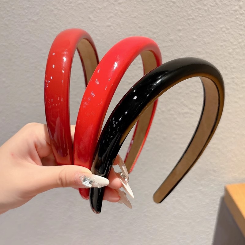 Corea del Sur Anchorage banda de cabello rojo lavado de cara banda de cabello de borde ancho temperamento tocado de cabello de alto cráneo paquete de cabello no estrangulación mujer