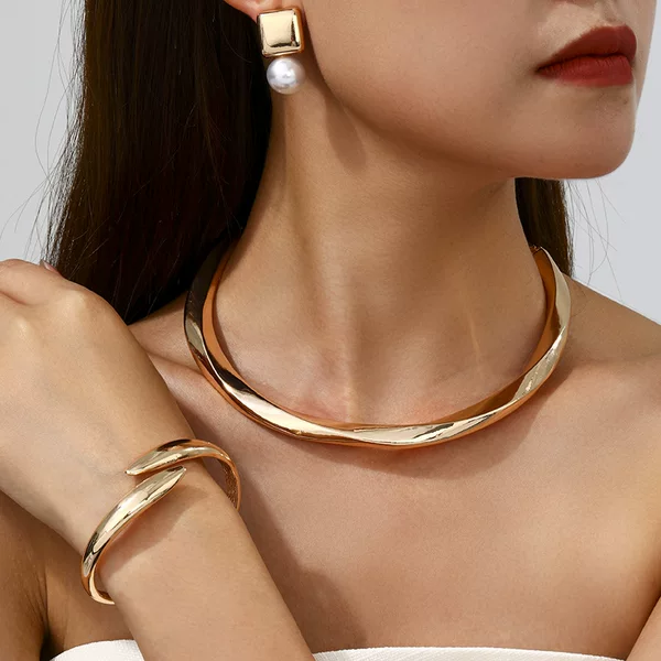 European and American Cross-Border Ins Bracelet, Accessible Luxury Necklace, Pearl Earrings, Personalized Exaggerated Geometric Wave Design Necklace Bracelet