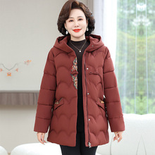 中年妈妈冬装加厚国风棉服中老年女新款洋气棉衣奶奶连帽保暖棉袄