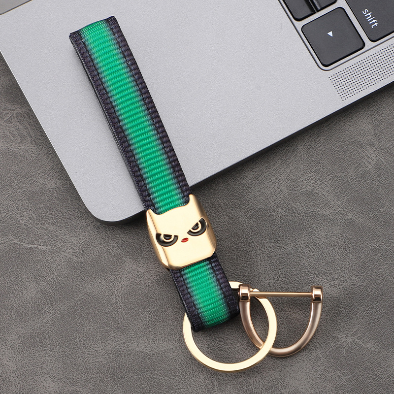 2024 nuevo llavero de coche de dibujos animados cuerda trenzada llavero metal aleación de zinc material colgante duradero a prueba de pérdidas