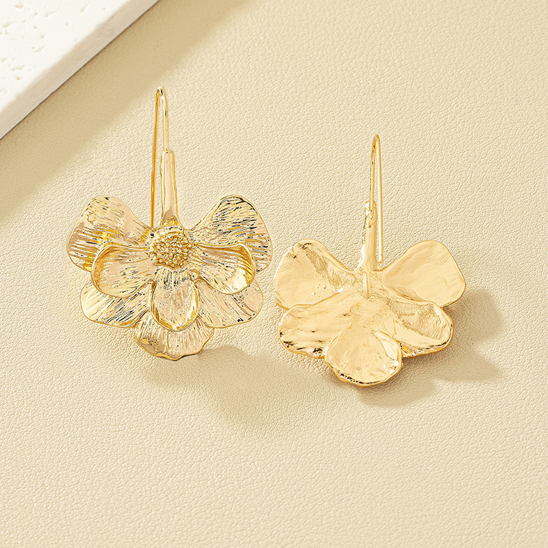 1 Pair Ig Style Exaggerated Flower Plating Alloy Earrings display picture 3