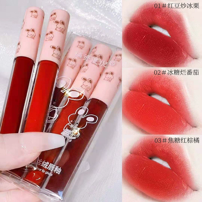 Lipstick, matte lip balm, vitaminised lip gloss, mirror effect