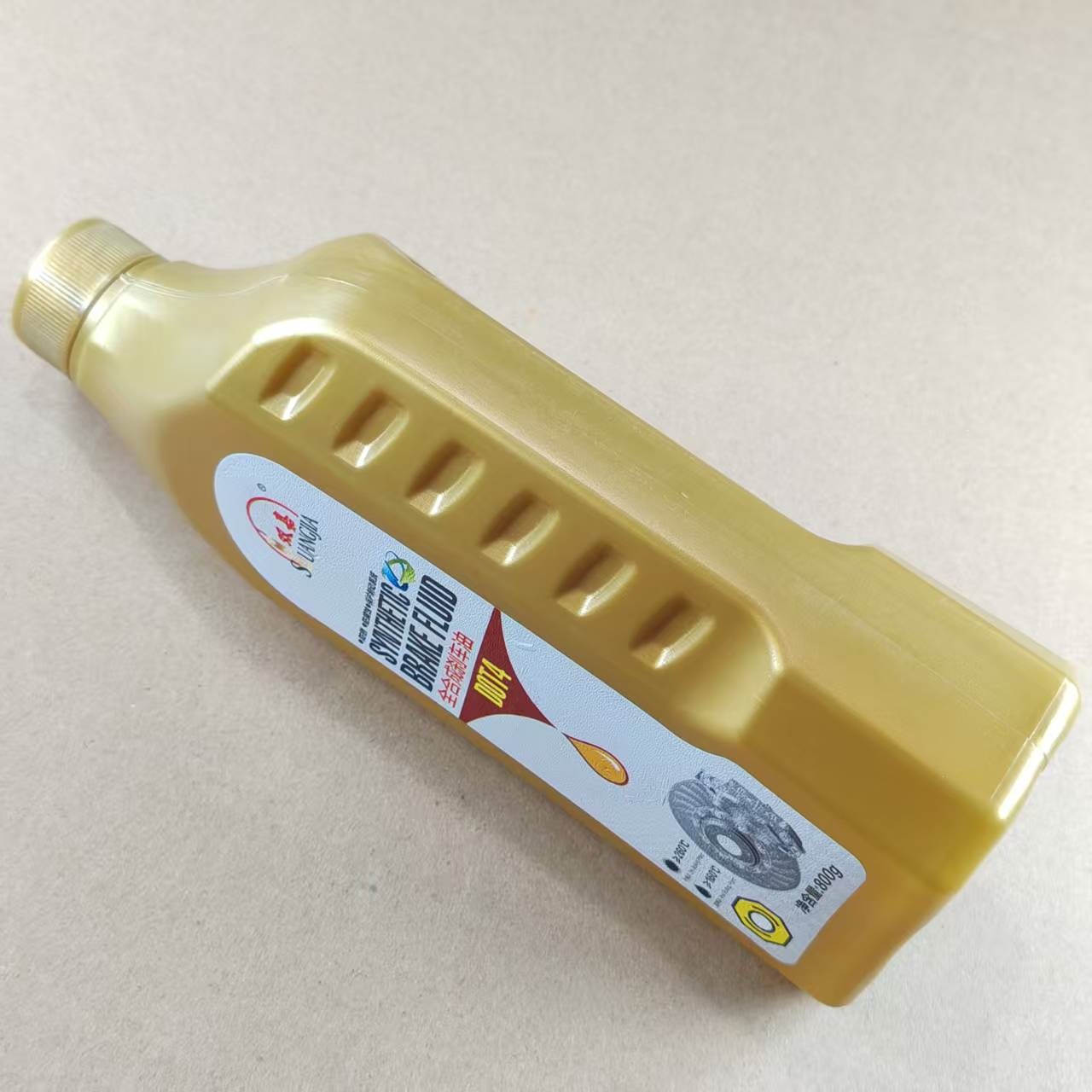 Suitable for fully synthetic brake fluid DOT4 for trucks, motorcycles, agricultural vehicles, electric four-wheel vans, etc