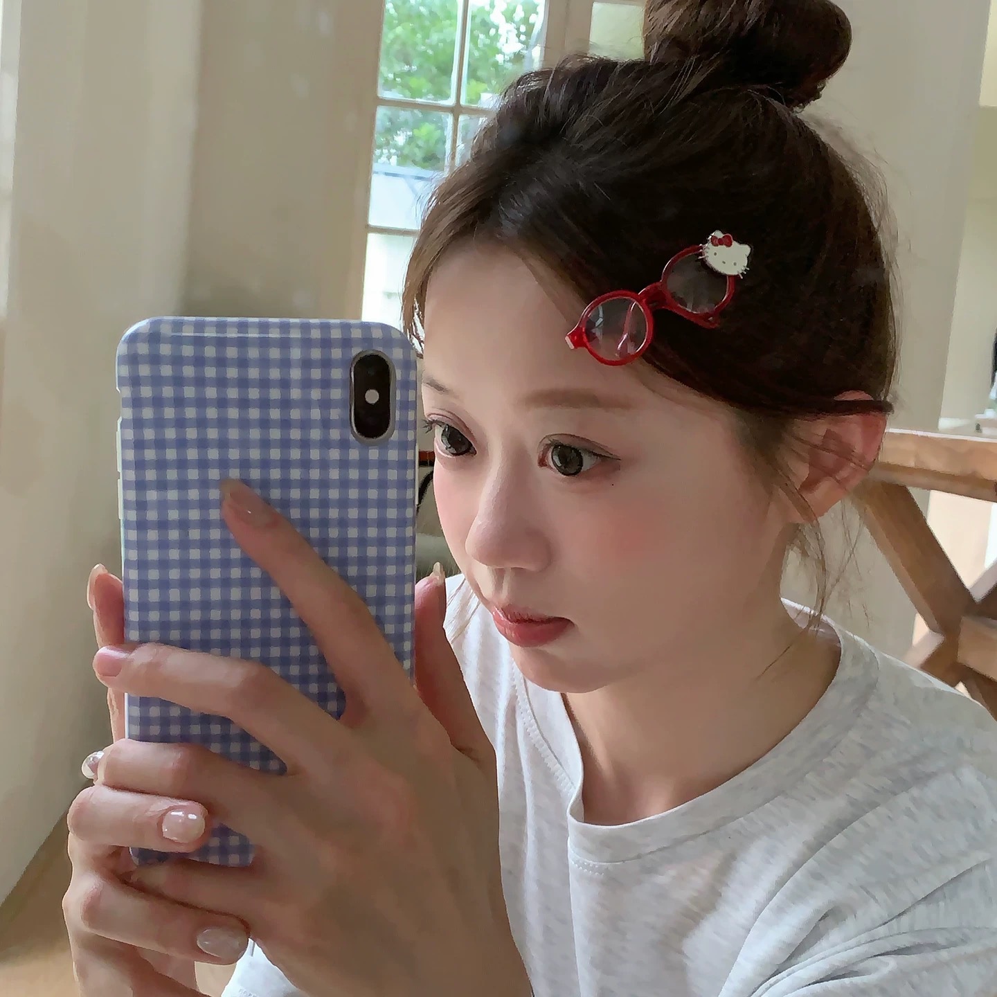 29# red eye frame red bow kt cat about 6.5cm