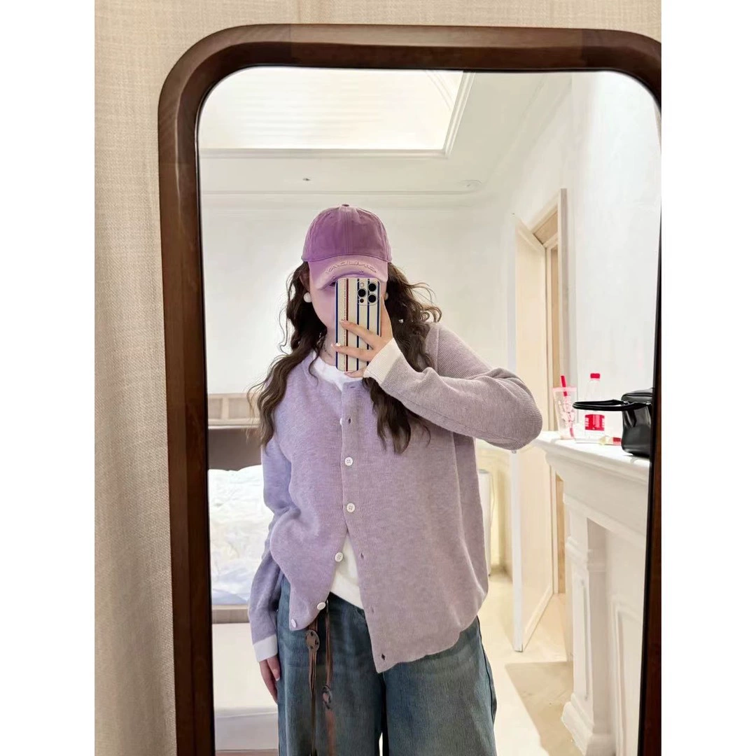 Свитер из трикотажа таро-цвета, весна 2025, стройнящий, универсальный, свободный и струящийся, в стиле «ленивый шик».