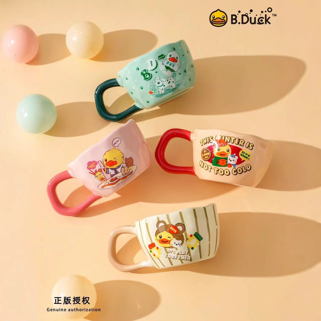 Auténtica licencia B. Duck pequeño pato amarillo de dibujos animados taza de marca personalidad acompañante regalo taza de desayuno encantadora taza de agua para niños