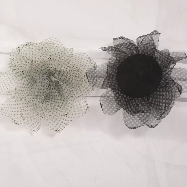 Super stylish French-style polka dot hair clip for women, exuding elegance, 2025 new large-size hair accessory for creating a chic updo at the back of the head