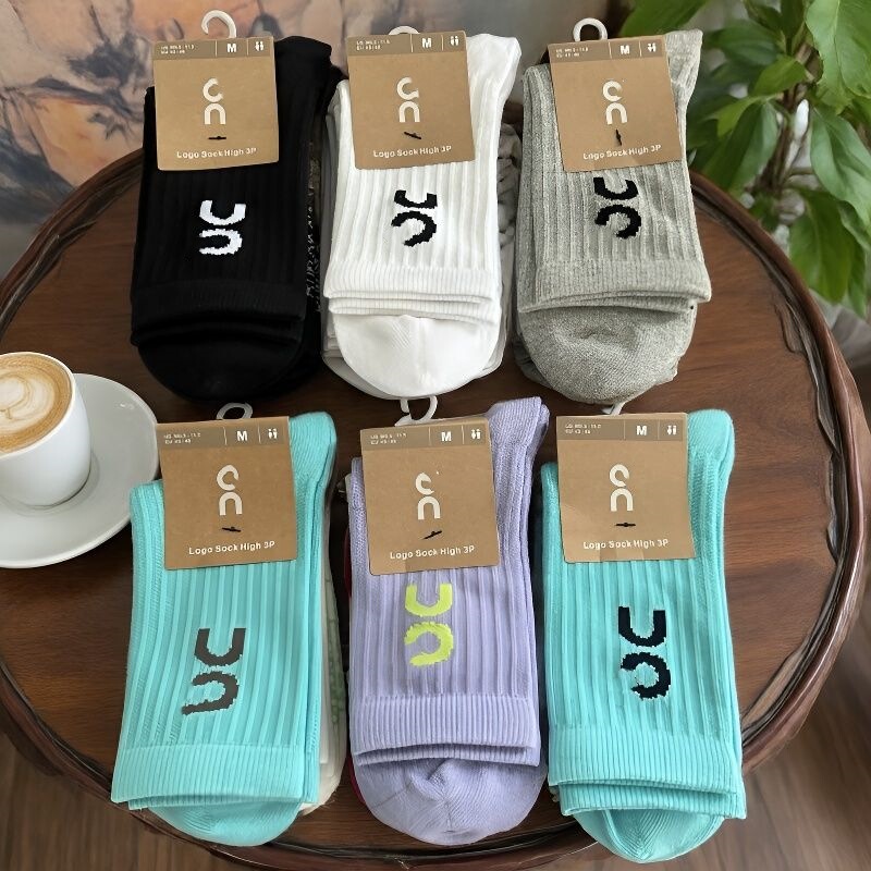 On Letter-Style Mid-High Cotton Socks for Men and Women, Sports Sweat-Absorbent Breathable Running Basketball Socks, Three Pairs, New Spring and Summer Models