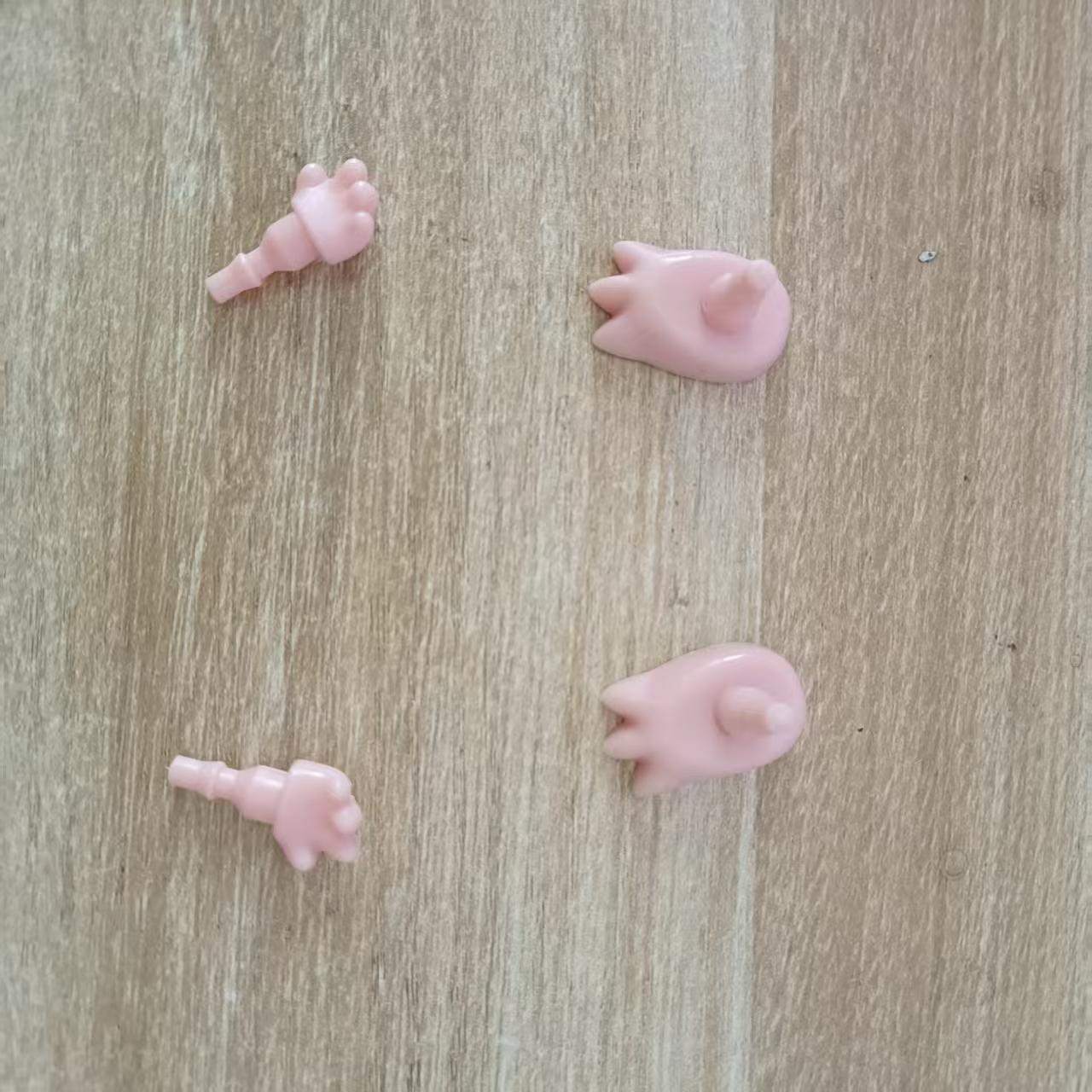 Nuevo tipo de muñeca de peluche encantadora cara accesorios de manos y pies Lila cuero cara accesorios de muñeca caja ciega muñeca mano de muñeca image 15