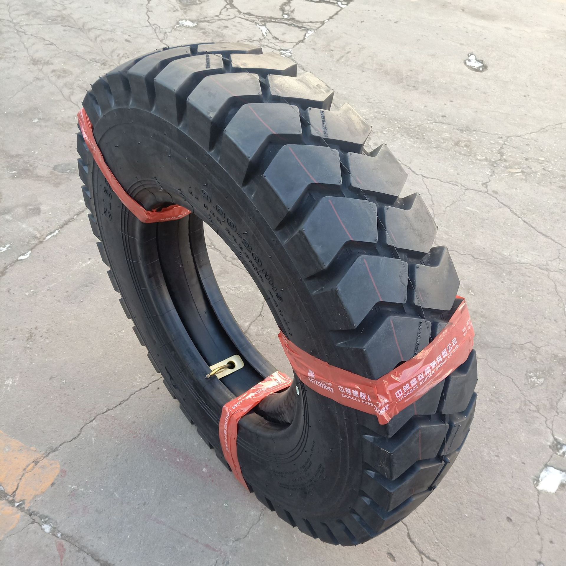 叉车轮胎900-20可配7.0-20钢圈三包内胎轮胎厂家批发合力叉车轮胎