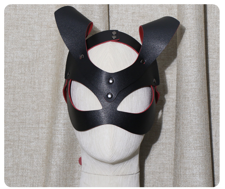 SM Ghost Face Eye Mask in Black Leather for Adult Couples — detail image 19