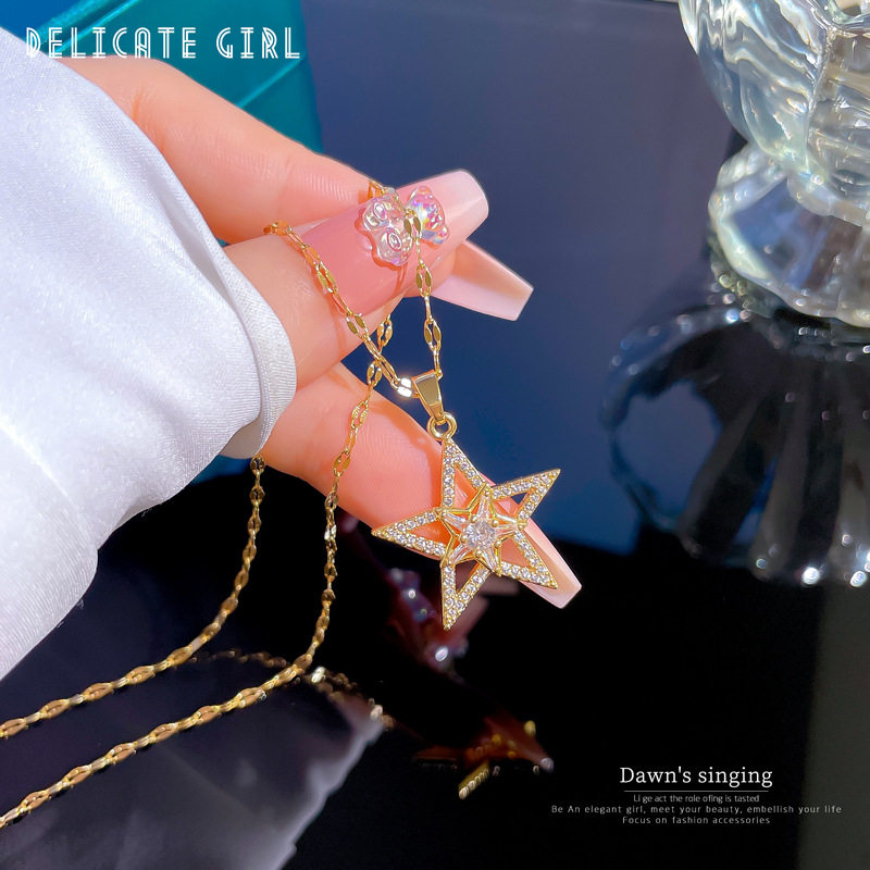 Collar de pentagrama con diamantes en oro real para mujer_voghion.com