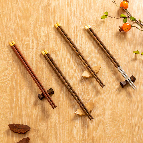 Chicken wing wood unpainted Dalbergia red sandalwood solid wood bulk chopsticks tableware hotel restaurant household wooden chopsticks wholesale