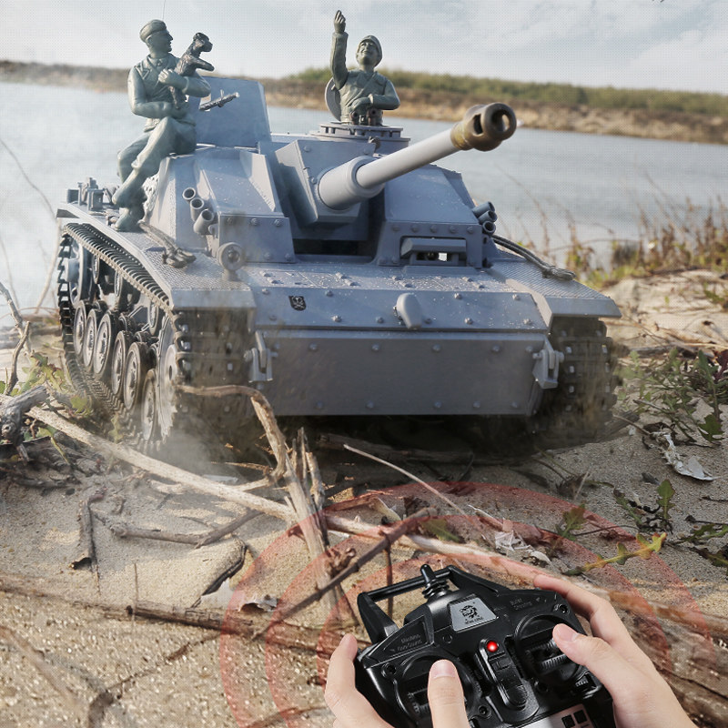 Henglong Fighting RC Toy Car with Large Tank 2