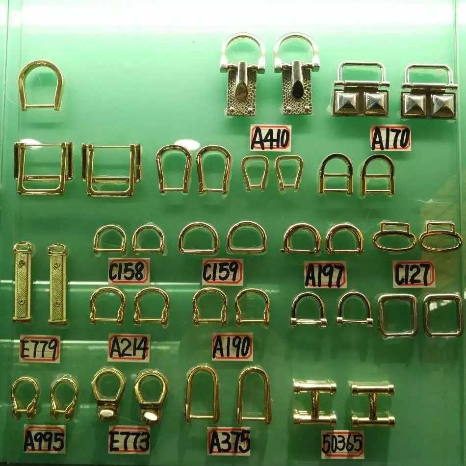 Developing a Comprehensive Collection of Gold-Colored Hardware Accessories: Buttons, Hanging Rings, Adjustment Buckles, and Materials for Leather Goods Fasteners Xsgg