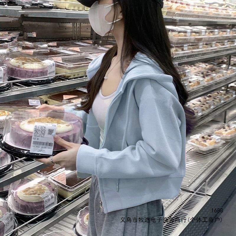 短款外套女春秋款2026新款连帽卫衣小个子休闲上衣初秋装韩系穿搭
