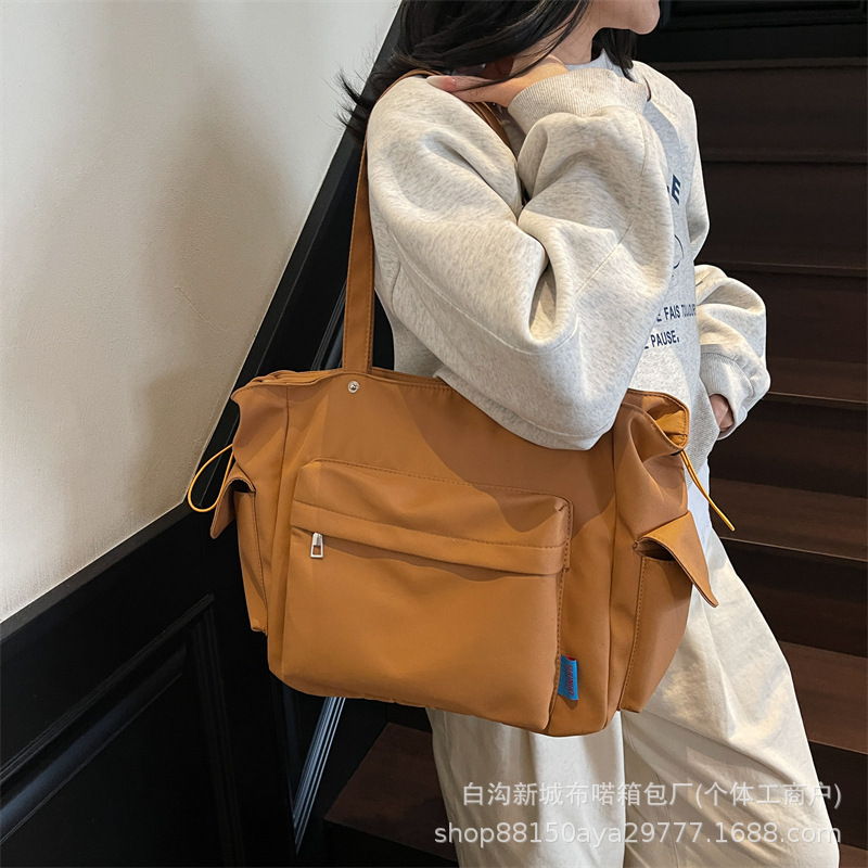 特价批发斜挎包女文艺青年单肩包ins大容量工装帆布包大学生背包